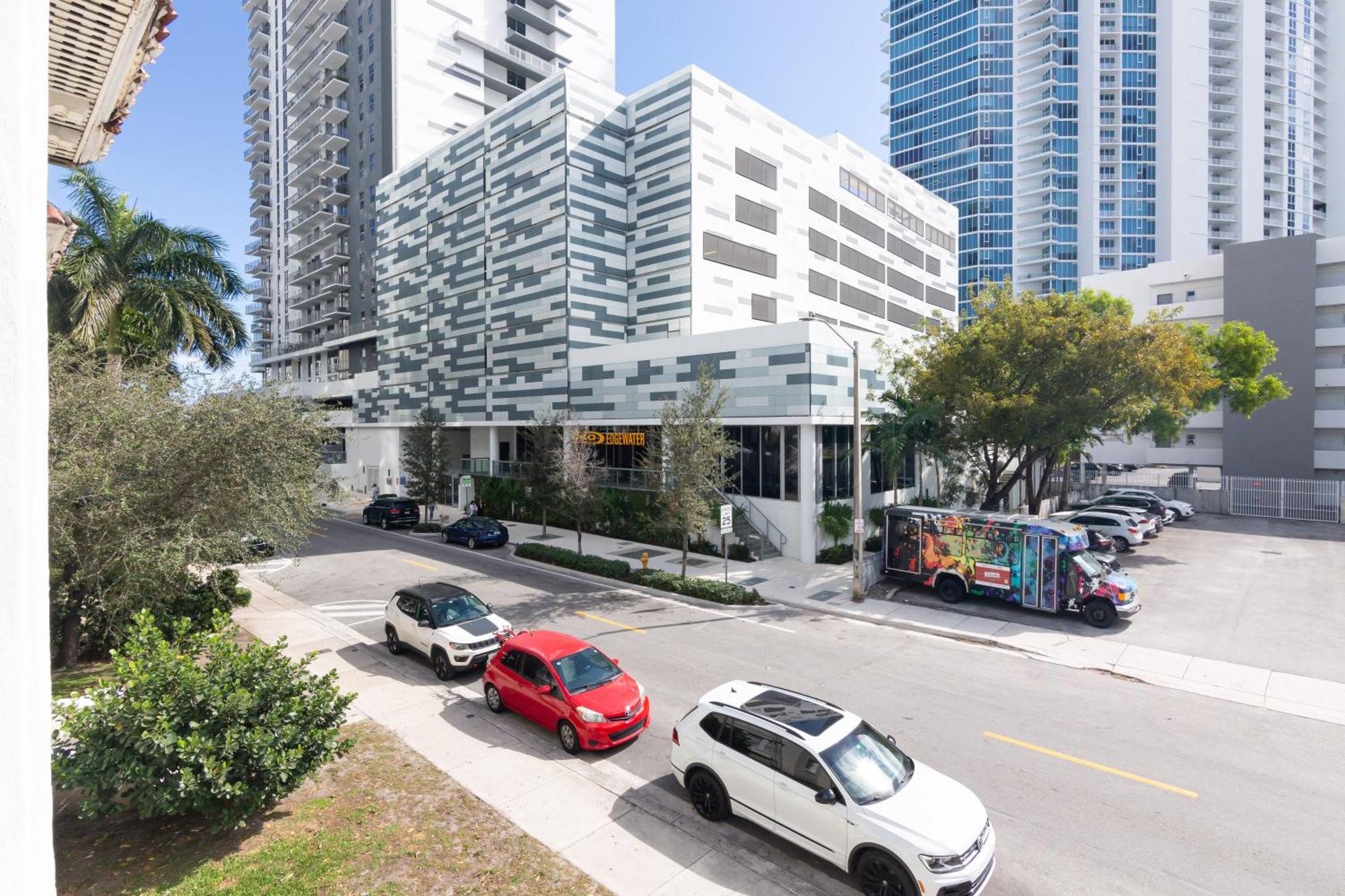 2-bdrm -heart Wynwood & Edgewater- Private Parking Apartamento *